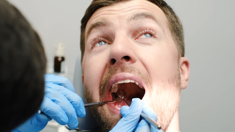loose-tooth-emergency Toothache Emergency Dentistry at McClane Dentistry in Stuart, FL
